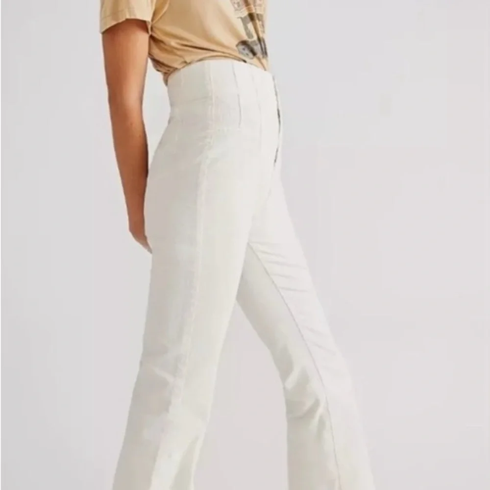 We The Free Cream High Rise Jeans - Picture 3 of 6